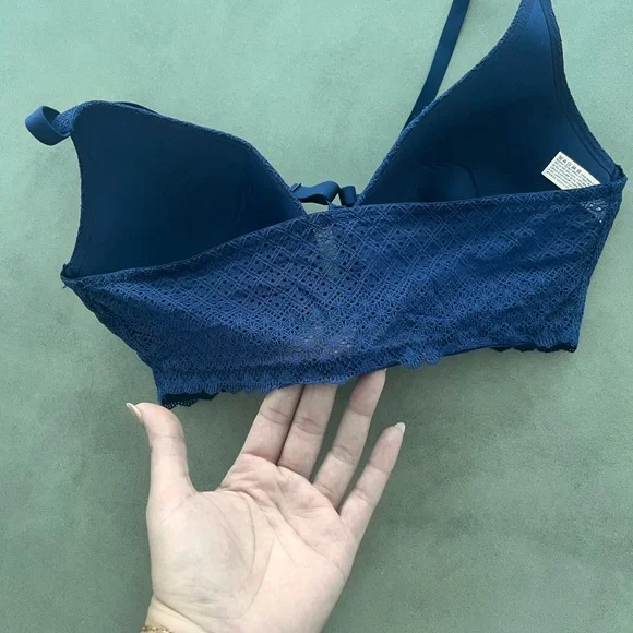 NWOT Victoria's Secret Blue Racerback Bra - Picture 3 of 4
